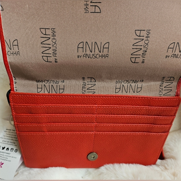 Anna By  Anuschka Hand painted leather Four in one crossbody Color Red